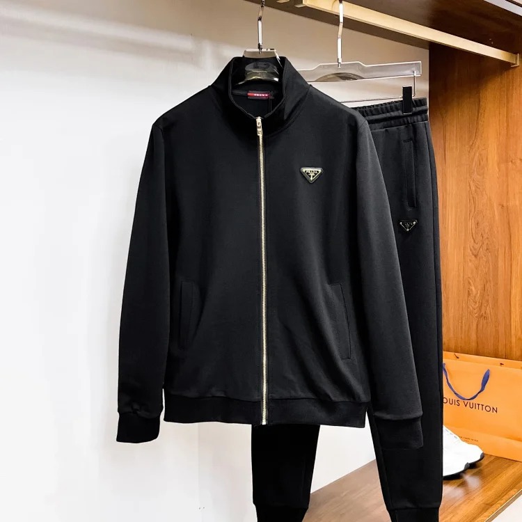 Zippered suit jacket