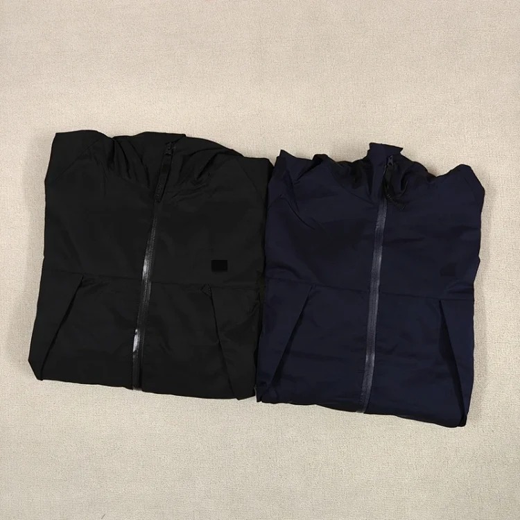 Zippered hooded jacket Zippered hooded jacket 489559 E