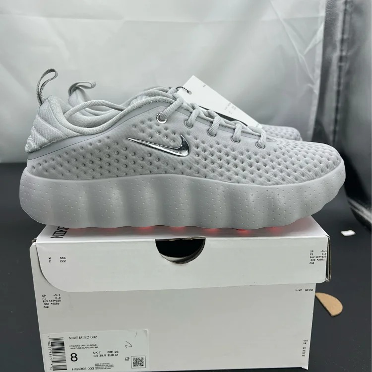 TG Mind 002 comfortable fit technology style training shoes women's black orange image 3