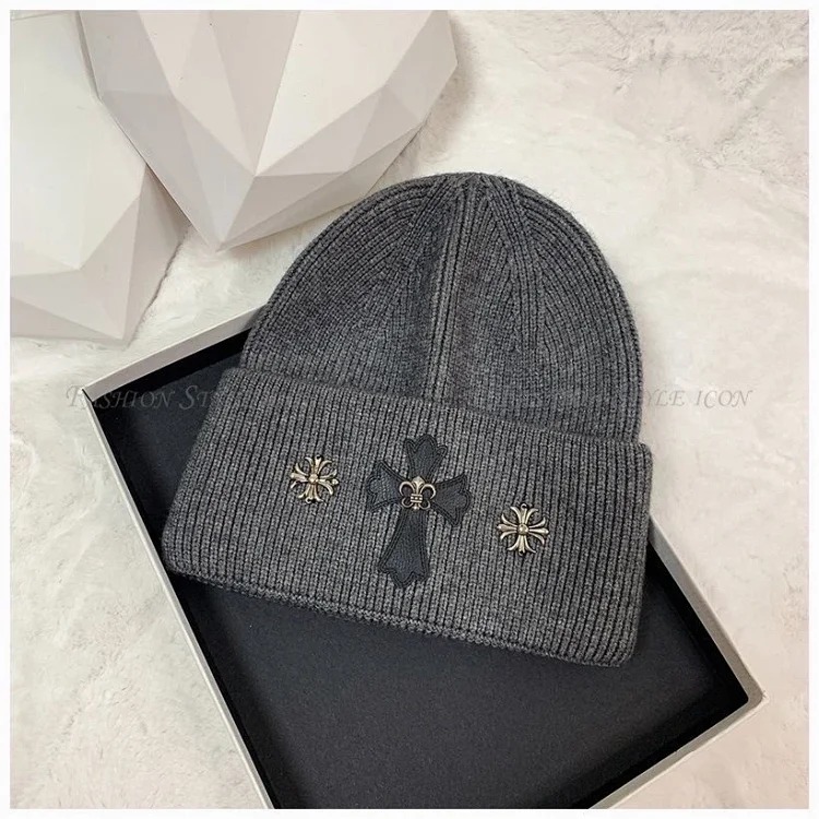 The maker's new Croix heart hat, cold hat, knitted woolen hat, woolen hat, same style for men and women, couple style