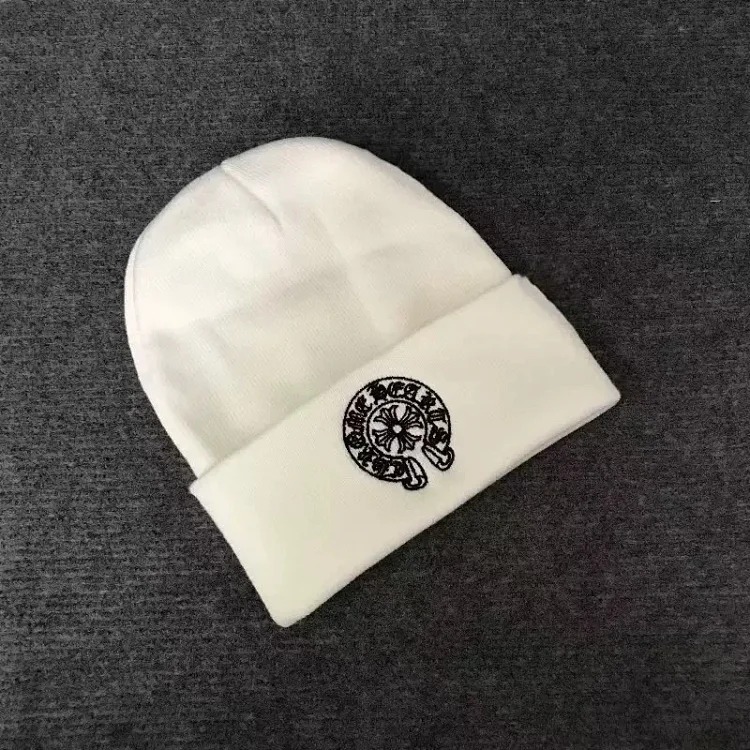 The maker's new Croix heart hat knitted beanie woolen hat cold hat for men and women same style couple style