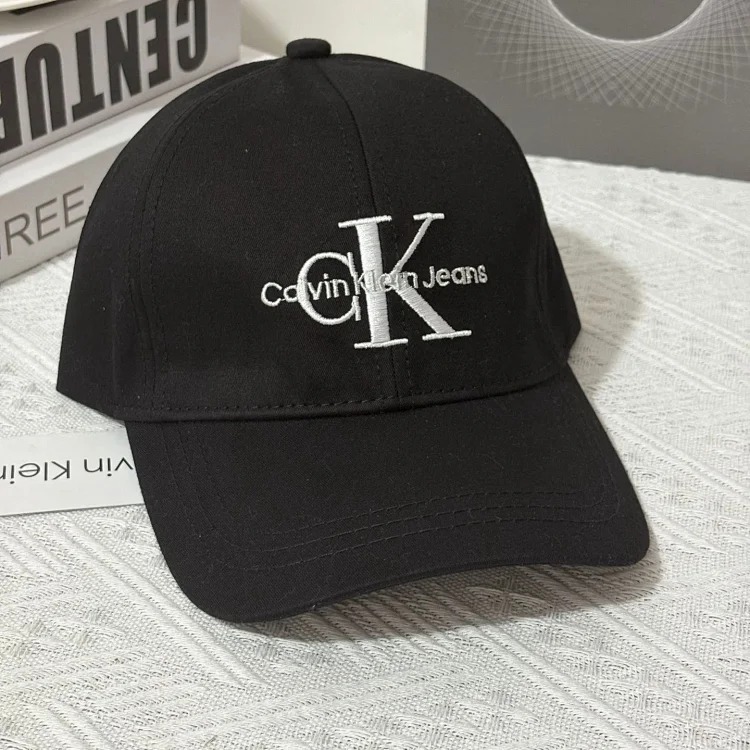 CK hat JENNIE's same baseball cap for men and women, face-showing small embroidered letters, soft top, light luxury peaked cap