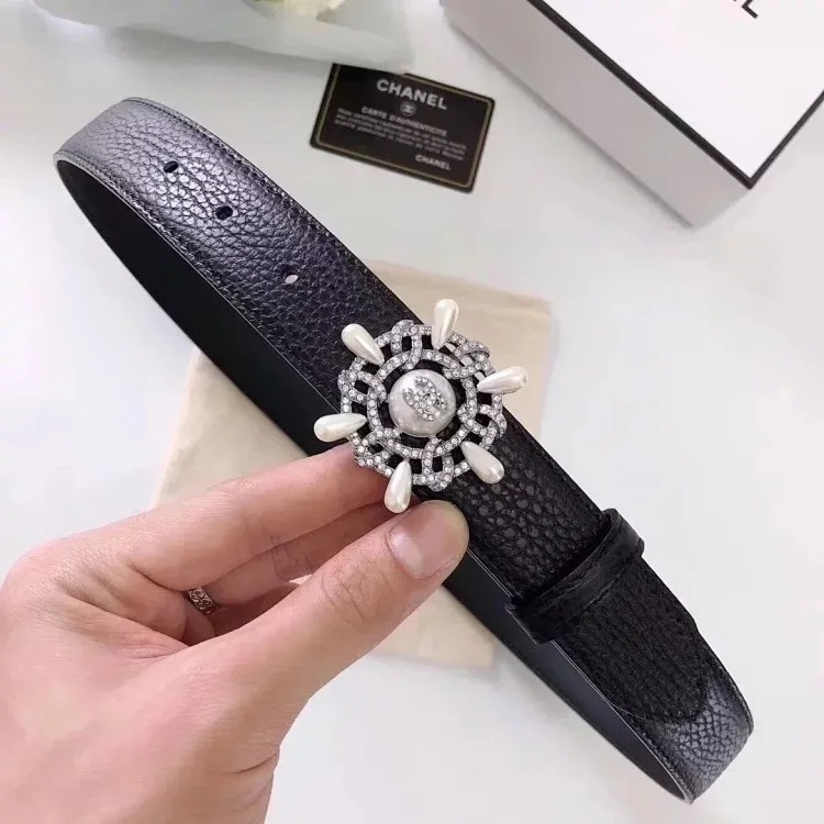Original counter version comes with packaging leather diamond buckle belt, full leather belt, women's casual versatile trendy trousers belt, men's and women's business casual belt belt, me