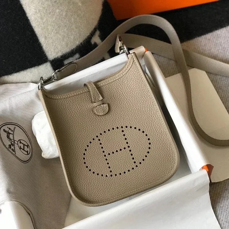 Hermès mini calfskin hollow shoulder crossbody buckle women's bag