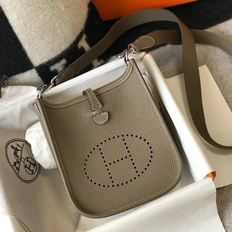 Hermès mini calfskin hollow shoulder crossbody buckle women's bag