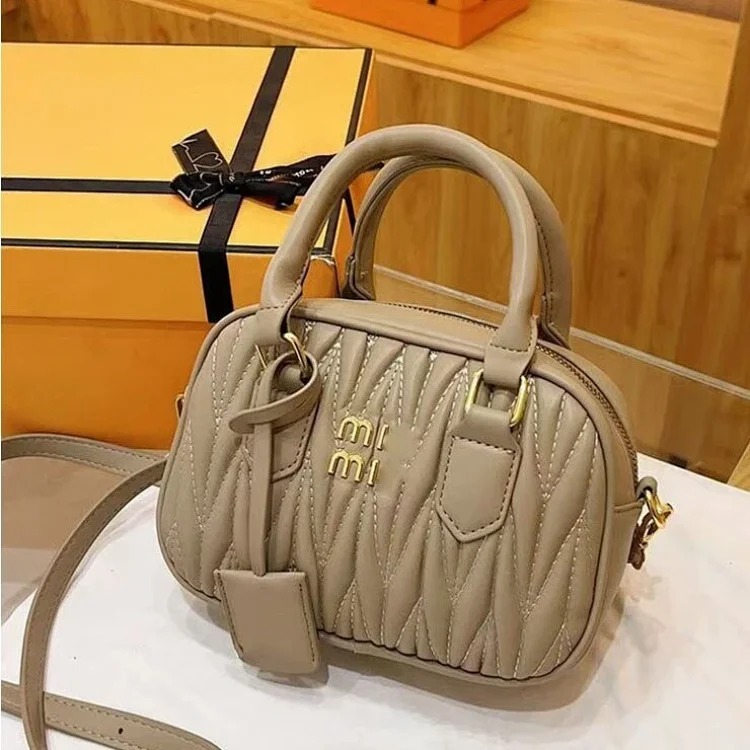 miu Miu Miu retro bowling crossbody bag lambskin Boston fashion shoulder bag portable genuine leather bag trendy women's bag