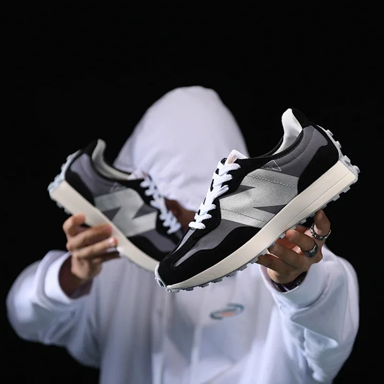 [Only sell high-end] New Balance ❗️❗️❗️Exclusively for 5 Light Luxury Studio after posting pictures and praised by customers ❗️❗️Putian high-end version with real shots and complete three st