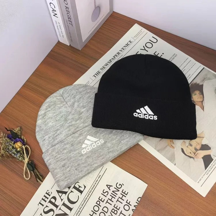 Adidas knitted hats for men and women, Adidas cold hats, Adidas woolen hats, adidas hats, ad hats, no stuck logistics counter goods