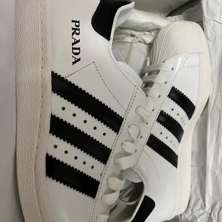 Adidas shell toe Prada joint sneakers sports casual shoes PRADA x adidas originals SUPERSTAR PU joint model low-top sneakers same style for men and women white and black