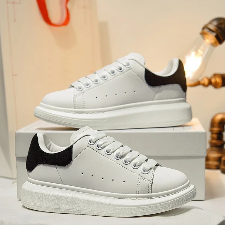 Keri McQueen white shoes ❗️❗️Exclusive to Fuku Kagura Studio❗️❗️Original original standard Guangzhou high version real-shot three-standard complete❗️Ready shipment❗️One to one❗️! Integrity m