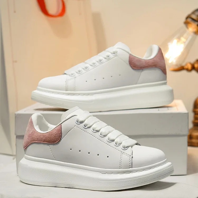 Keri McQueen white shoes ❗️❗️Exclusive to Fuku Kagura Studio❗️❗️Original original standard Guangzhou high version real-shot three-standard complete❗️Ready shipment❗️One to one❗️! Integrity m
