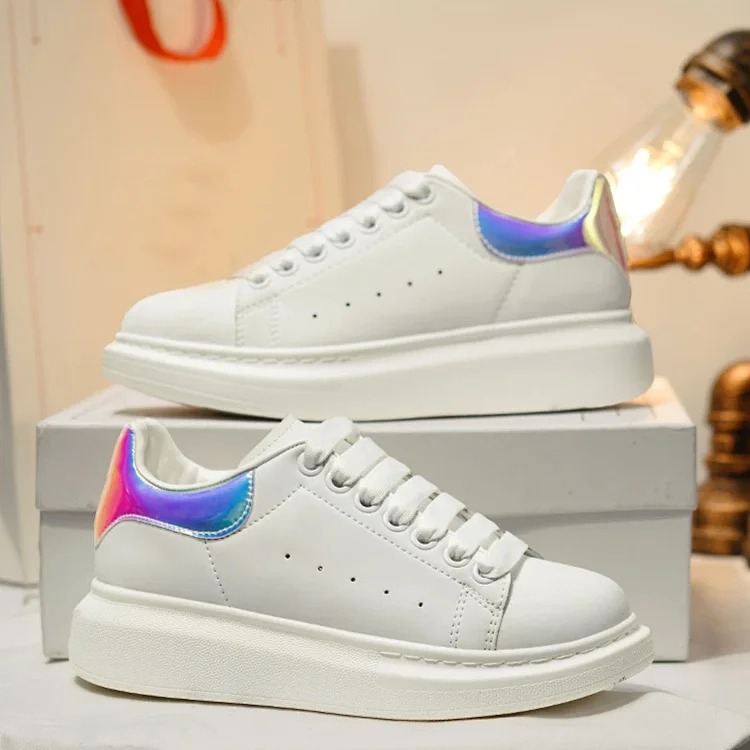 Keri McQueen white shoes ❗️❗️Exclusive to Fuku Kagura Studio❗️❗️Original original standard Guangzhou high version real-shot three-standard complete❗️Ready shipment❗️One to one❗️! Integrity m