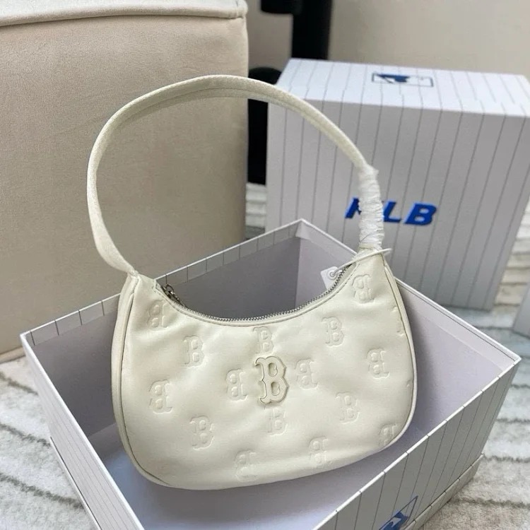 Actual shot of one-to-one Korean MLB canvas NY light luxury dumpling bag ❗️❗️Original original Guangzhou high version! All three standards are complete❗️If you don’t have money, you still ha