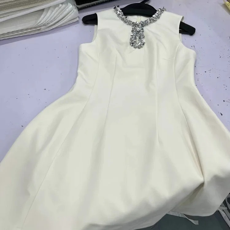 Solid Color Sleeveless Dress Women's Summer New Fashionable Lady Heavy Industry Neck Design Waist Slimming A-Line Skirt