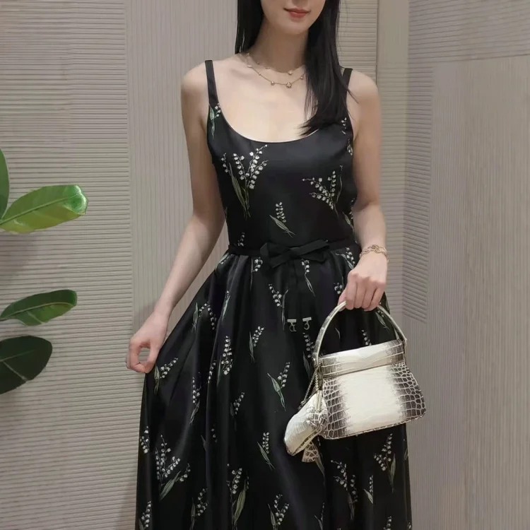 [OG] Global Shopping Private high-end customized women's summer new French retro lily of the valley print suspender skirt women's waist slimming long skirt satin high-end dress