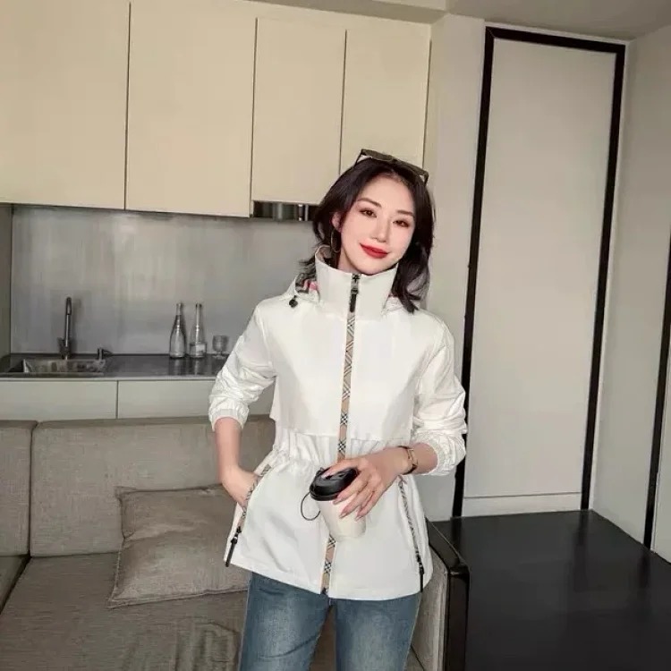 [Only pure original] Ready stockThe first choice for purchasing agentsThe highest version Burberry Light Luxury Authentic 2026 Spring New Women's High-end British Windbreaker Jacket Slim Tem
