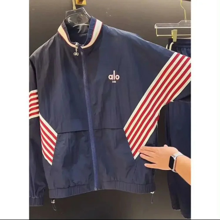 Trendy new ALO light luxury sports suit image 2