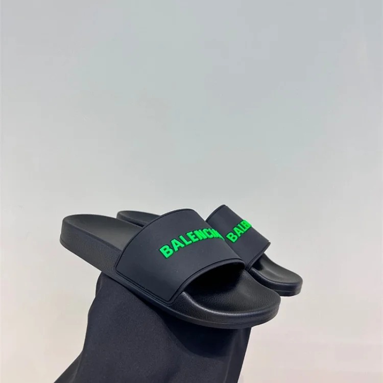 Balenciaga slippers couple style soft-soled beach sandals for outer wear