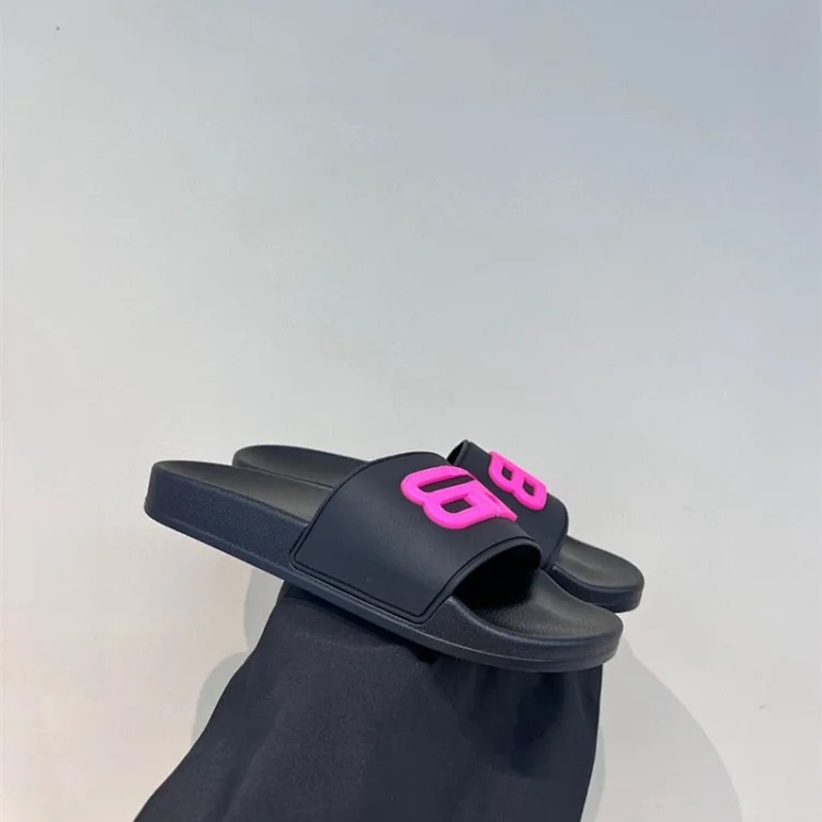 Balenciaga slippers couple style soft-soled beach sandals for outer wear