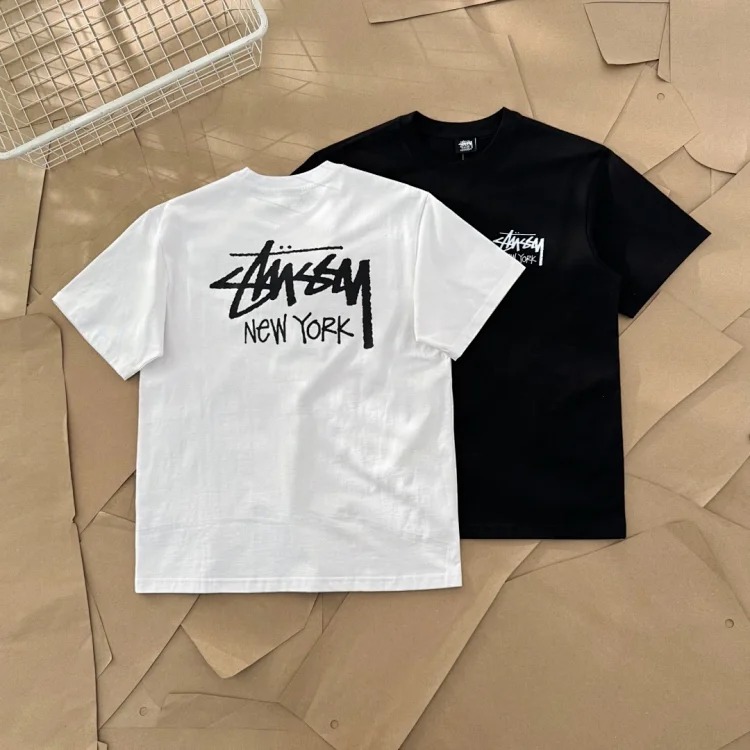 Original production 25SS Stussy city limited series New York New York city limited printed short-sleeved T-shirt TEE Stussy originated from the surfing mecca of Southern California, USA, and