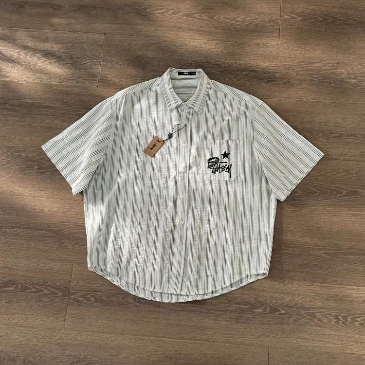 Original production Stussy spring and summer lightweight classic striped double-sided printed short-sleeved shirt, - oversize - - classic striped style - double-sided printing - chest pocket