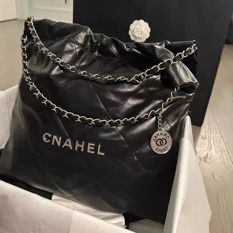 Xiaoxiangfeng Mini Garbage Bag Bag Diamond Pearl Chain Bag Genuine Leather 22bag Tote Bag Shoulder Crossbody Bag