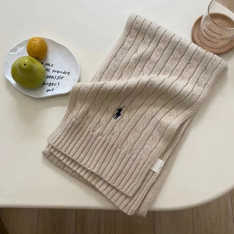 Retro British pure wool scarf embroidered