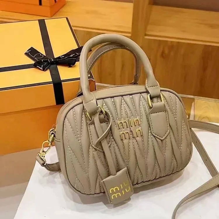 Miu Lambskin Pleated Bowling Ball Boston Daughter's Small Square Bag Versatile One Shoulder Crossbody for Women