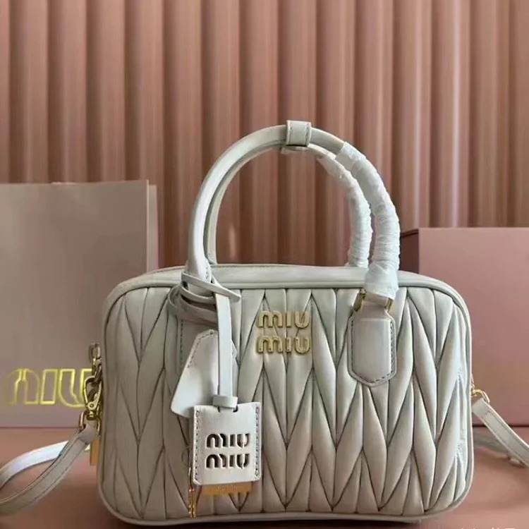 Miu Lambskin Pleated Bowling Ball Boston Daughter's Small Square Bag Versatile One Shoulder Crossbody for Women