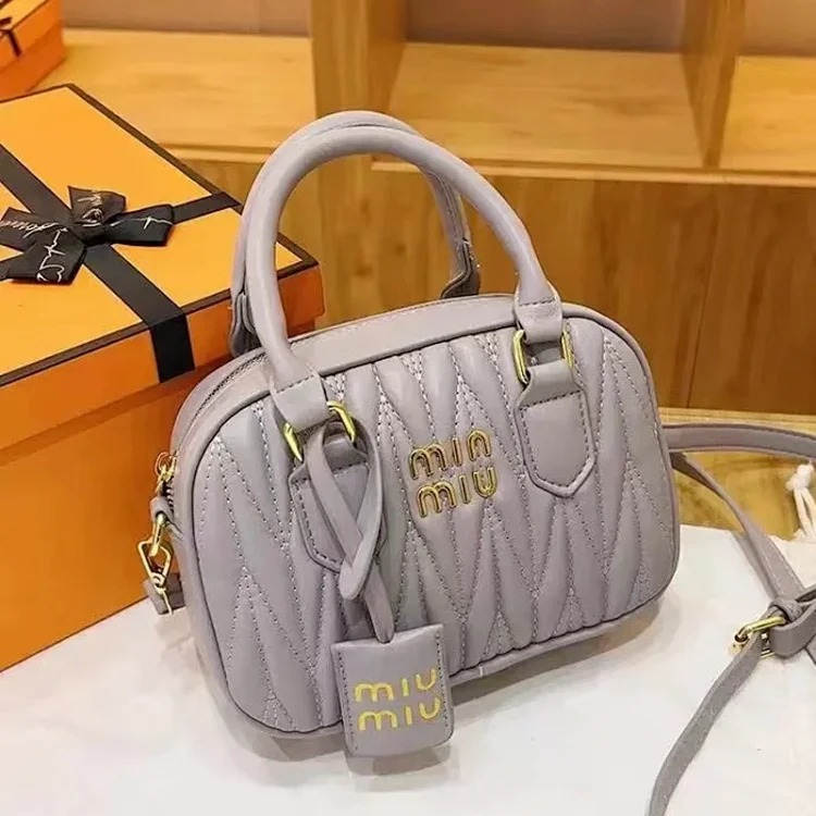 Miu Lambskin Pleated Bowling Ball Boston Daughter's Small Square Bag Versatile One Shoulder Crossbody for Women