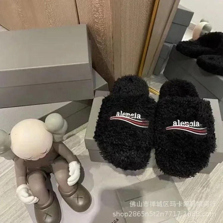 Women's furry slippers 2024 new style letter embroidered thick sole lamb image 2