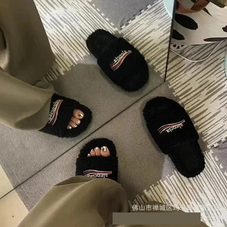 Women's furry slippers 2024 new style letter embroidered thick sole lamb image 7