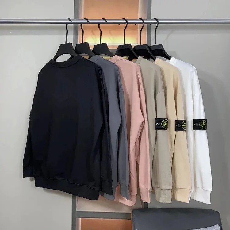 Round neck pullover long sleeve sweatshirt, same style for men and women
