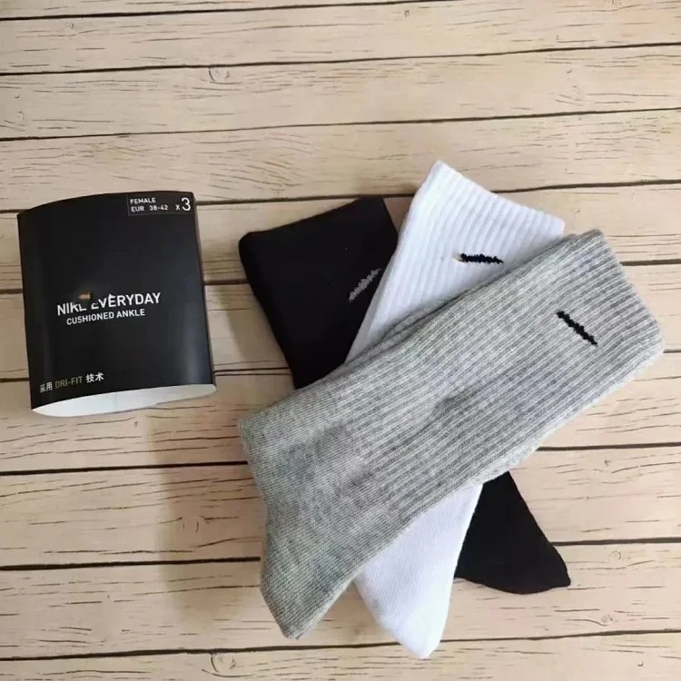 Suwannexist socks solid color black, white and gray mid-high towel bottom sports socks running basketball training socks