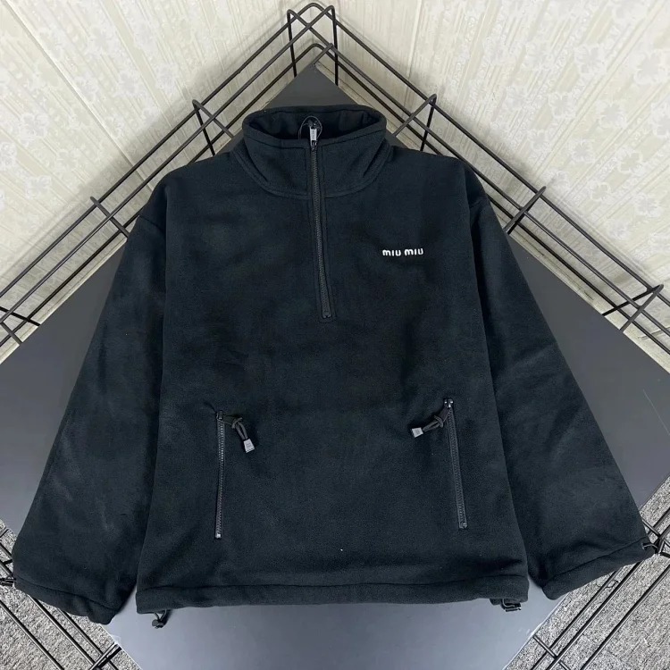 Mi*umiu 2024 Autumn and Winter New Style Black Half-Zip Lambswool Polar Fleece Teddy Jacket with Small Letters Embroidered LOGO on the Chest, Small Turtle Collar Jacket