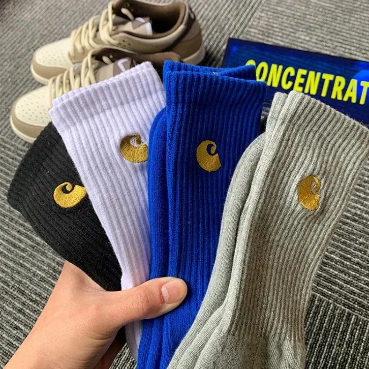 Carhartt men's and women's European and American fashion brand towel bottom gold label embroidery simple workwear style skateboard sports socks