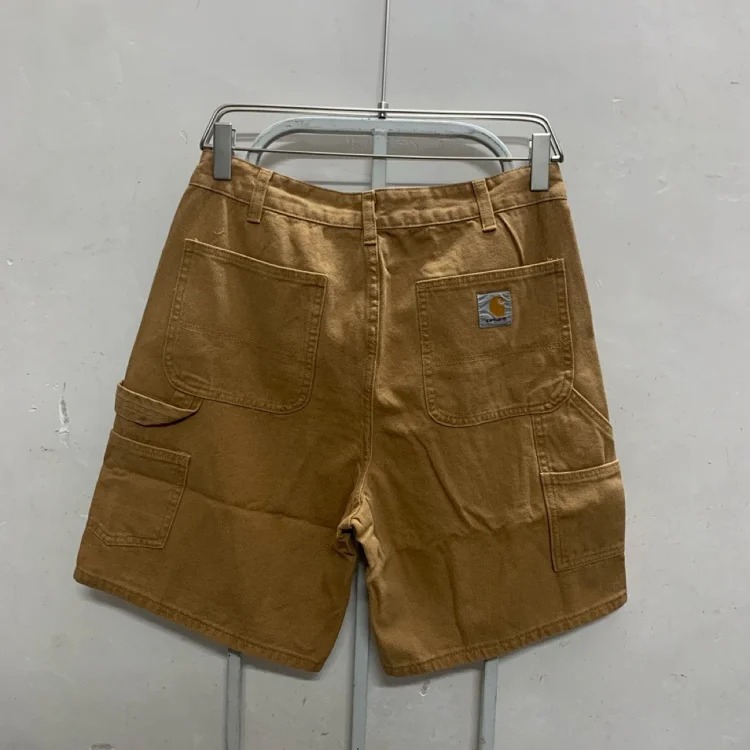 Casual multi-pocket cargo shorts, light luxury, fashionable and versatile