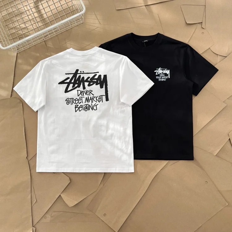 Original production 25SS Stussy city limited series Bei Jing Street Beijing street city limited printed short-sleeved T-shirt TEE Stussy originated from the surfing resort of Southern Califo