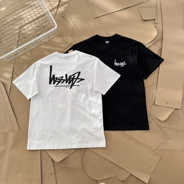 Original production 25SS Stussy reverse logo printed short-sleeved T-shirt TEE originated from the surfing mecca of Southern California, USA, and redefined the design appearance and ideology
