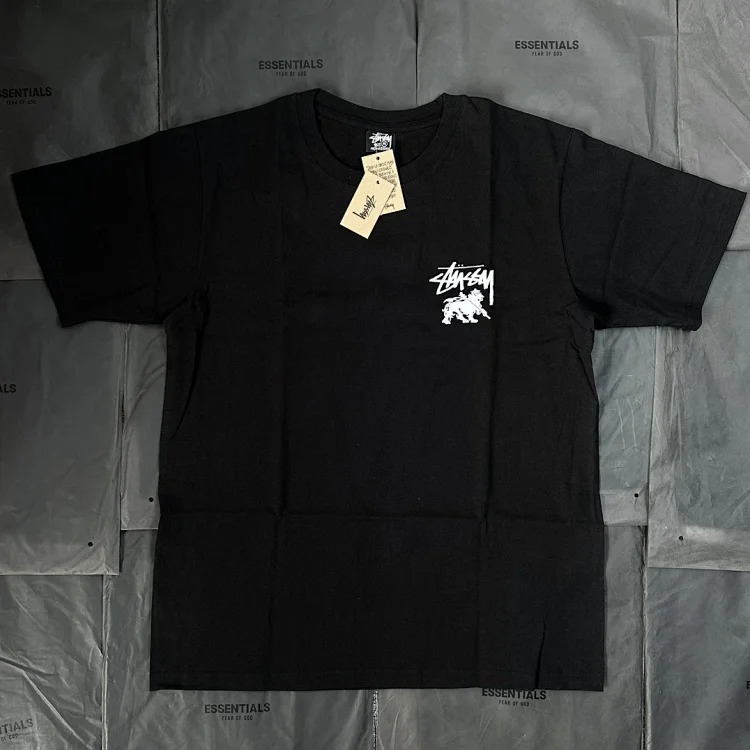 Original Made Stussy Lion New Pattern Round Neck Printed Short Sleeve originated from the surfing mecca of Southern California in the United States. It has redefined the design appearance an