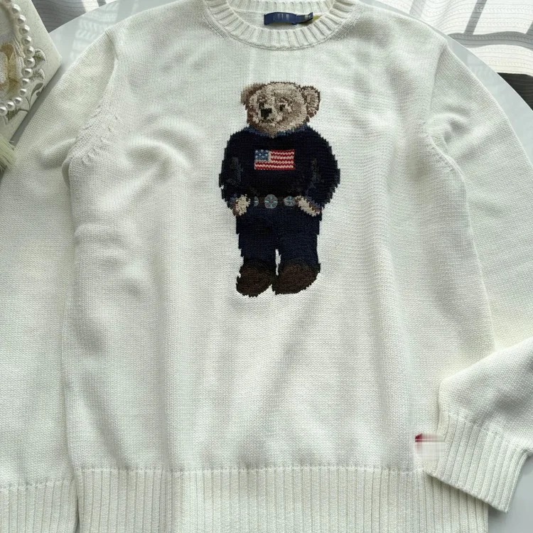 Bear's new autumn and winter pure cotton heavy embroidery cartoon round neck knitted sweater
