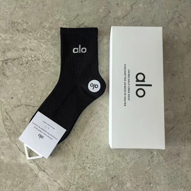 Alo Sports Socks Boneless Seamless Solid Color Mesh Cotton Socks