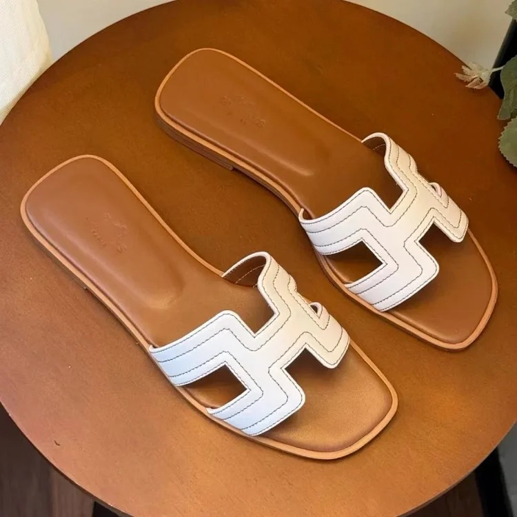Hermes flat slippers for women, sheepskin all-inclusive embroidery thread for outer wear
