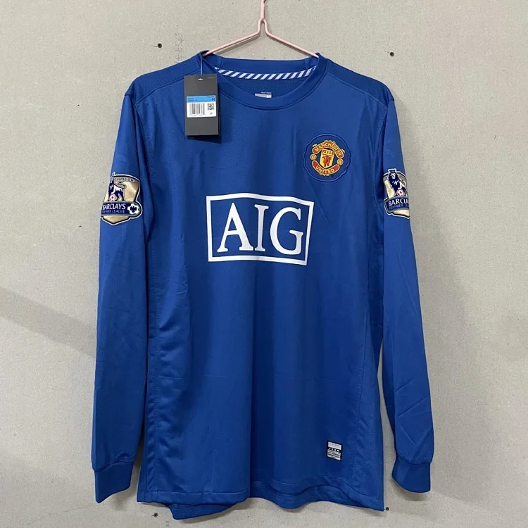Popular retro football uniforms AC/No. 22 Kaka No. 80 Ronaldinho Manchester United Red Devils Beckham