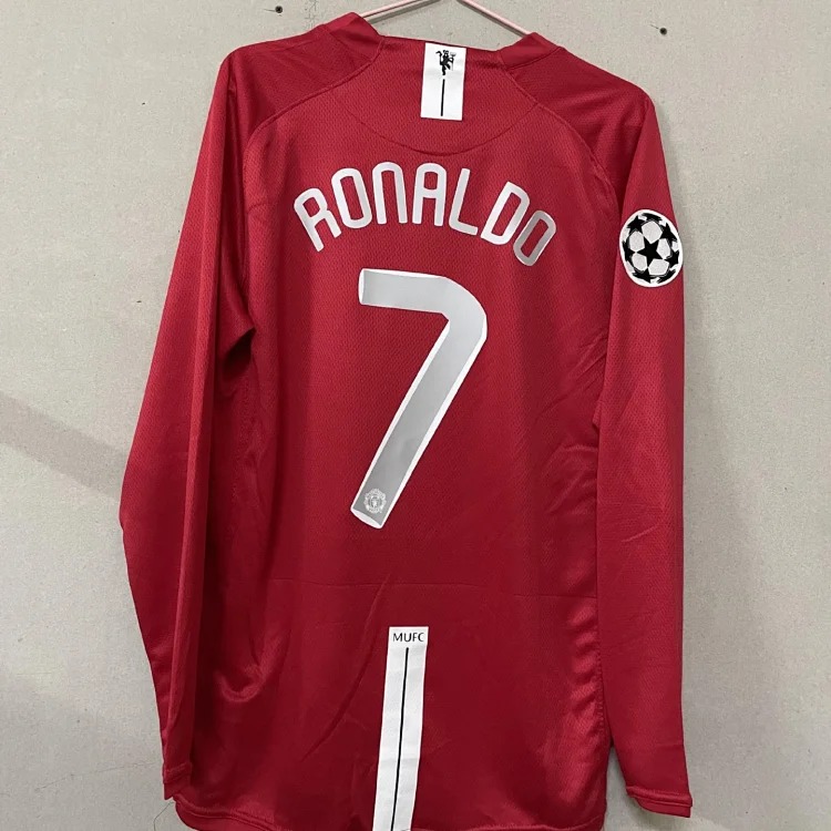 Popular retro football uniforms AC/No. 22 Kaka No. 80 Ronaldinho Manchester United Red Devils Beckham