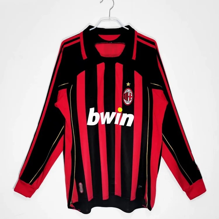 Popular retro football uniforms AC/No. 22 Kaka No. 80 Ronaldinho Manchester United Red Devils Beckham