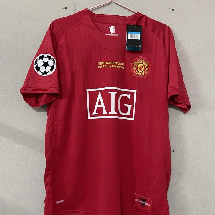 Popular retro football uniforms AC/No. 22 Kaka No. 80 Ronaldinho Manchester United Red Devils Beckham
