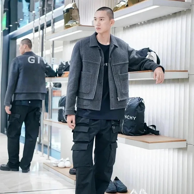 G Home GIV Givenchy multiple large pocket overalls Givenchy 24 new men's and women's Velcro button pocket casual overalls are on sale on the official Purchasing quality