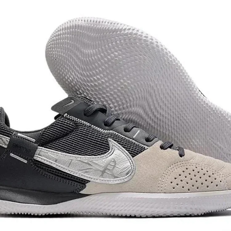 Streetgato Sneakers