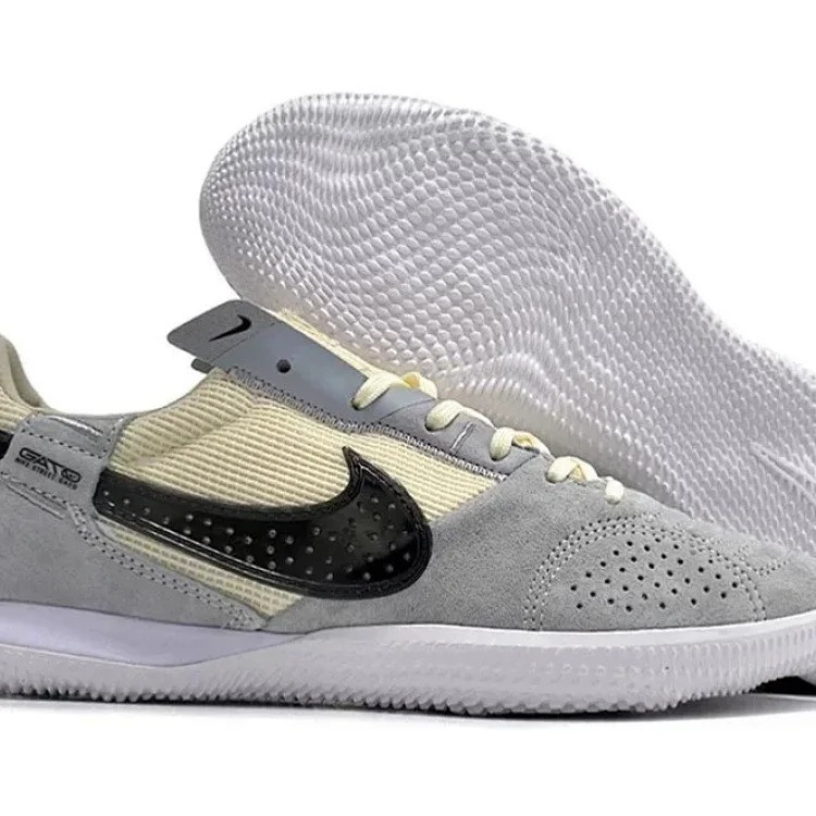 Streetgato Sneakers